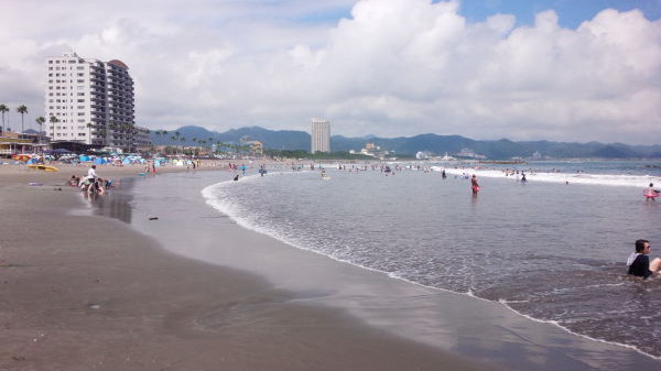 前原海水浴場(鴨川市)