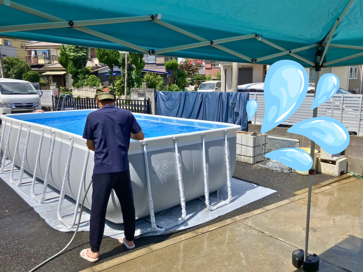 会社敷地に用意されたプール